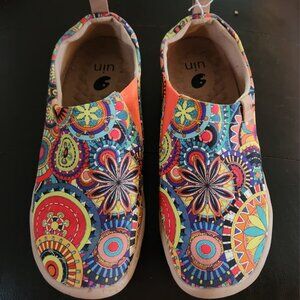 UIN Toledo Blossom Sneaker Canvas Slip-On Shoes Women Size 8